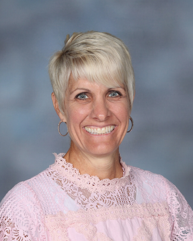 Juli Jones : Secretary