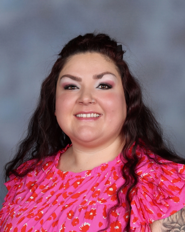 Alisha Miller : Librarian