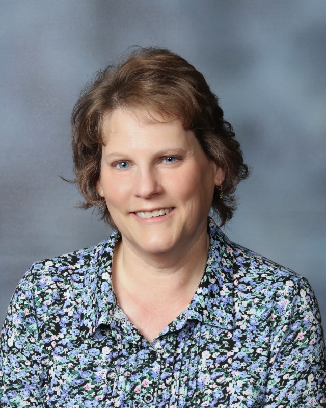 Linda Grondel : Second Grade Teacher