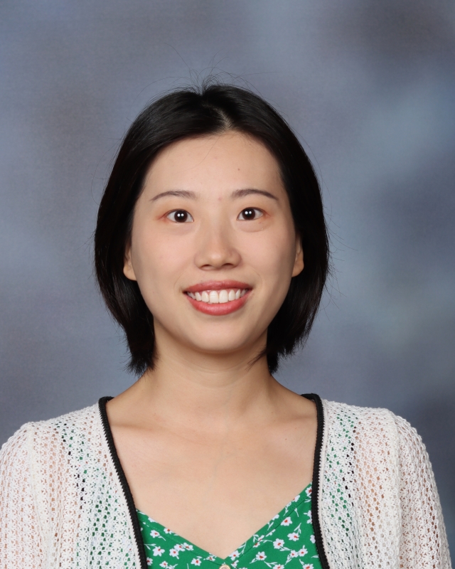 Carolyn Zheng : First Grade Teacher