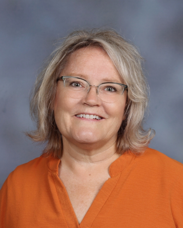 Rosie Hutchins : Fourth Grade Teacher