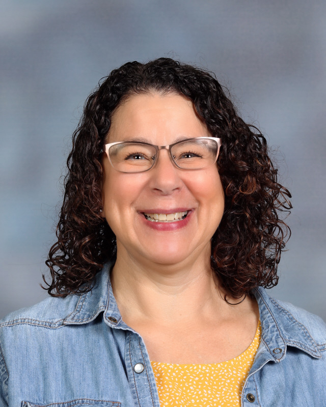 Tammy Peterson : Librarian