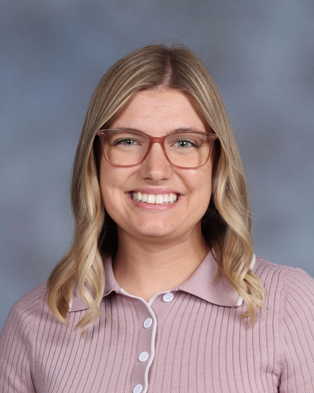 Stephanie Snow : Orchestra Director
