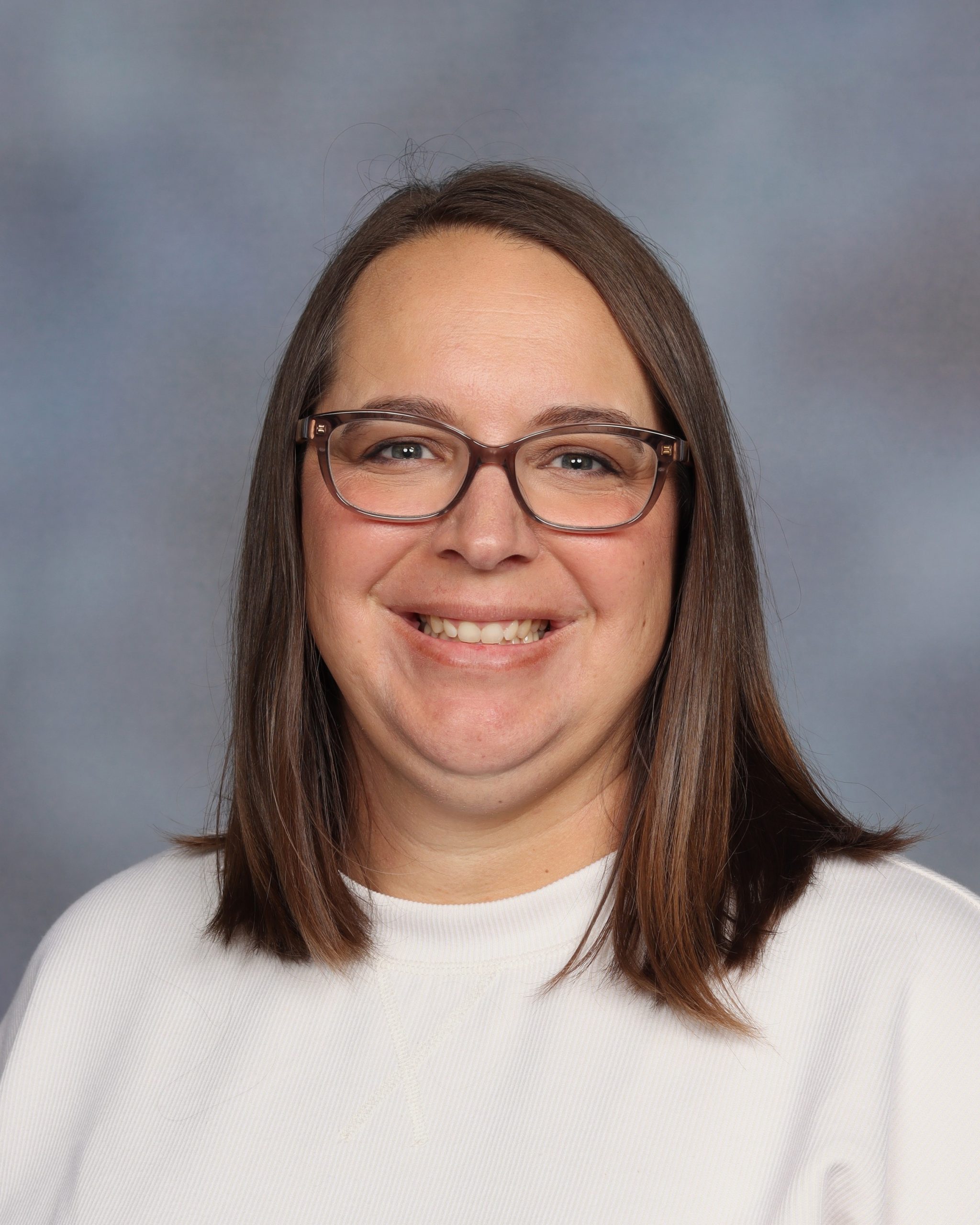 Carly Everett-Department Head : Graphic Arts/Exec Council Advisor/Yearbook Advisor