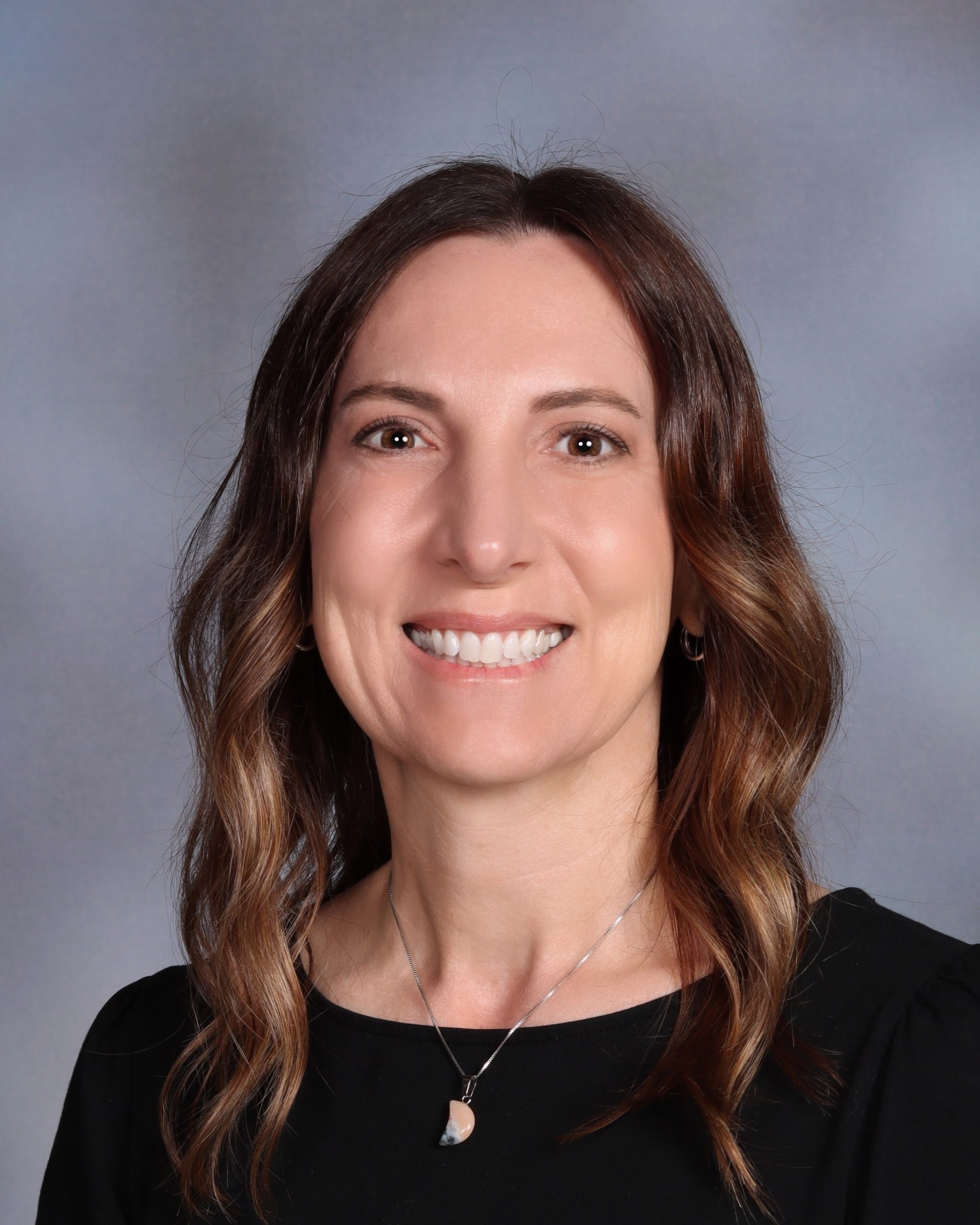 Robyn McKean : Counselor: M-R