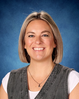 Lauren Banks : Secretary