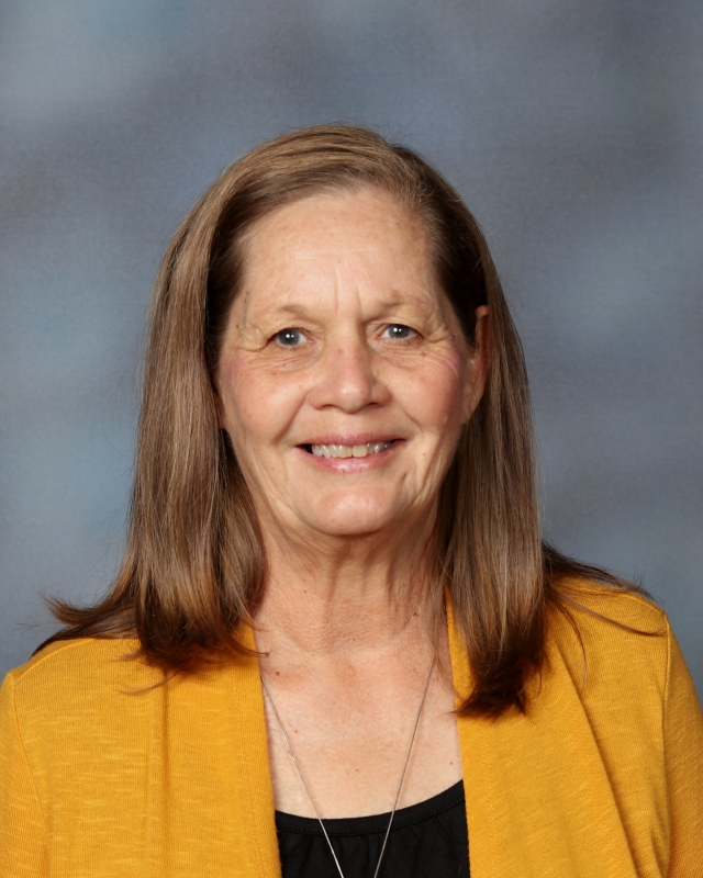 Paula Evans : Computer Lab Specialist