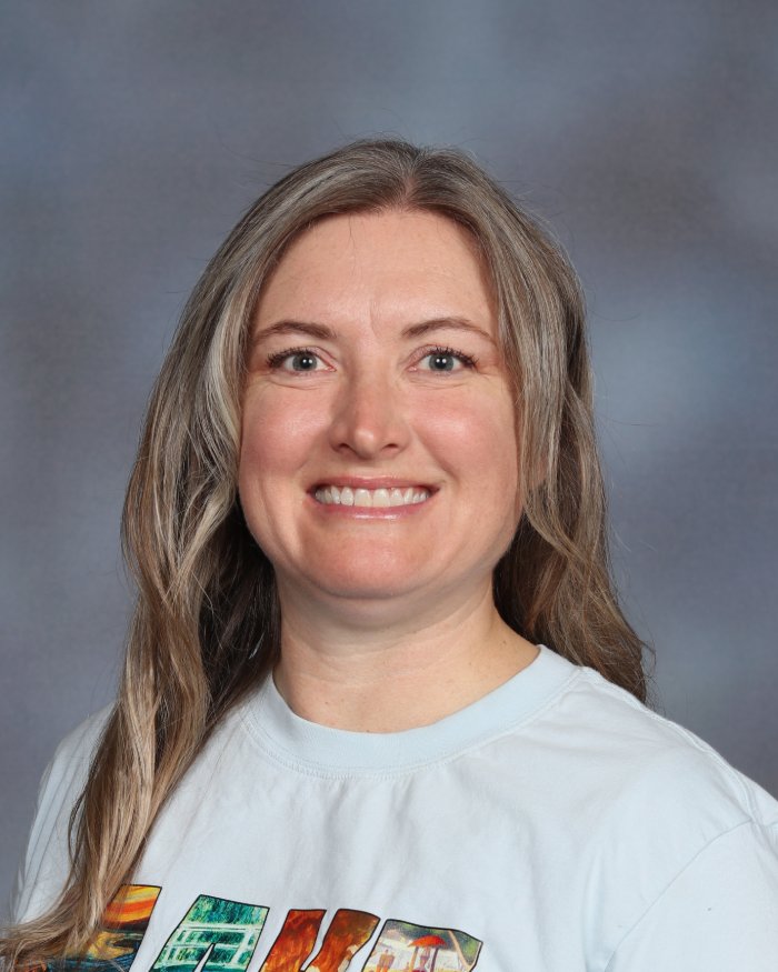 Alisha Burton : BTS Visual Art Teacher