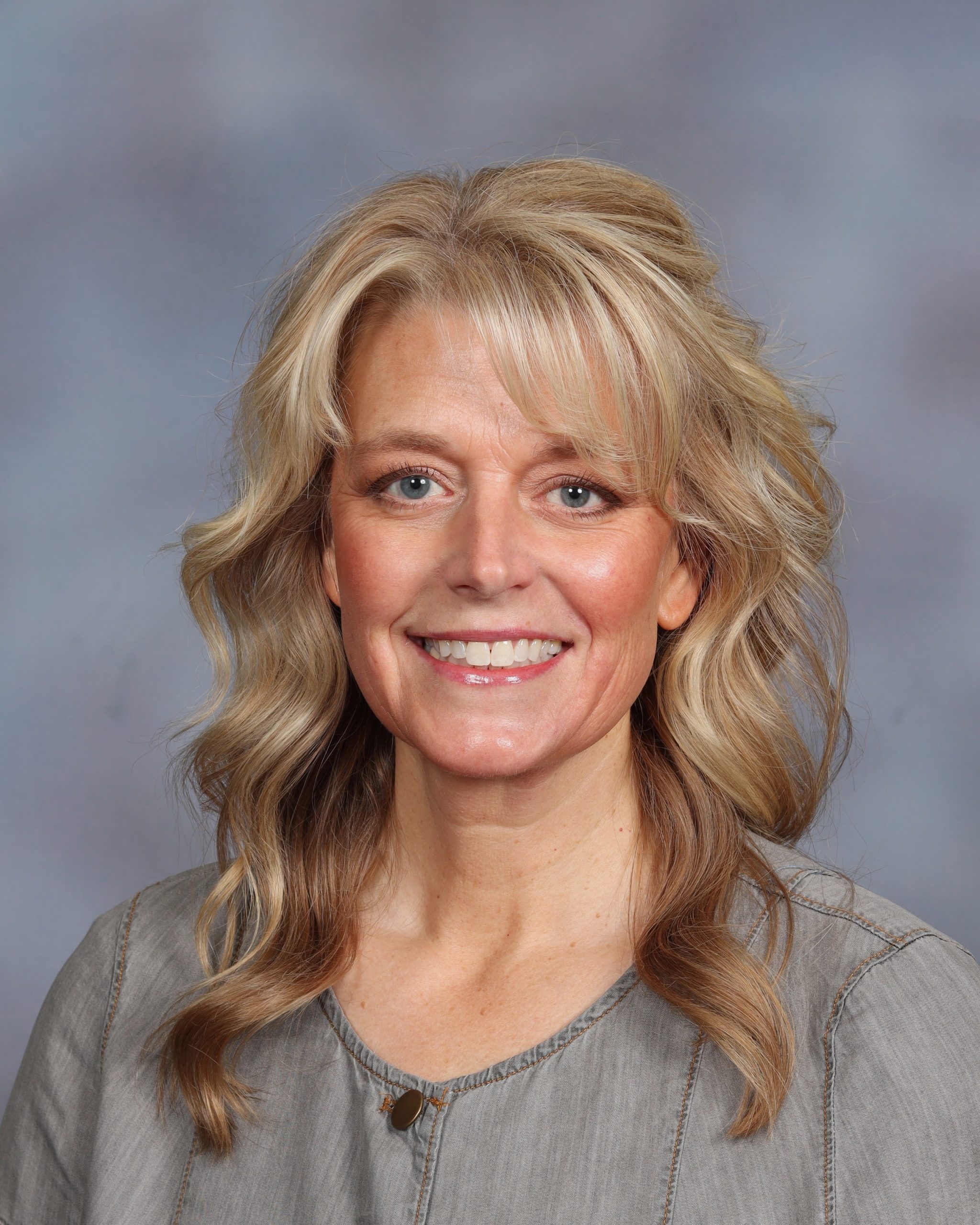 Jaye Brackett : Assistant Principal