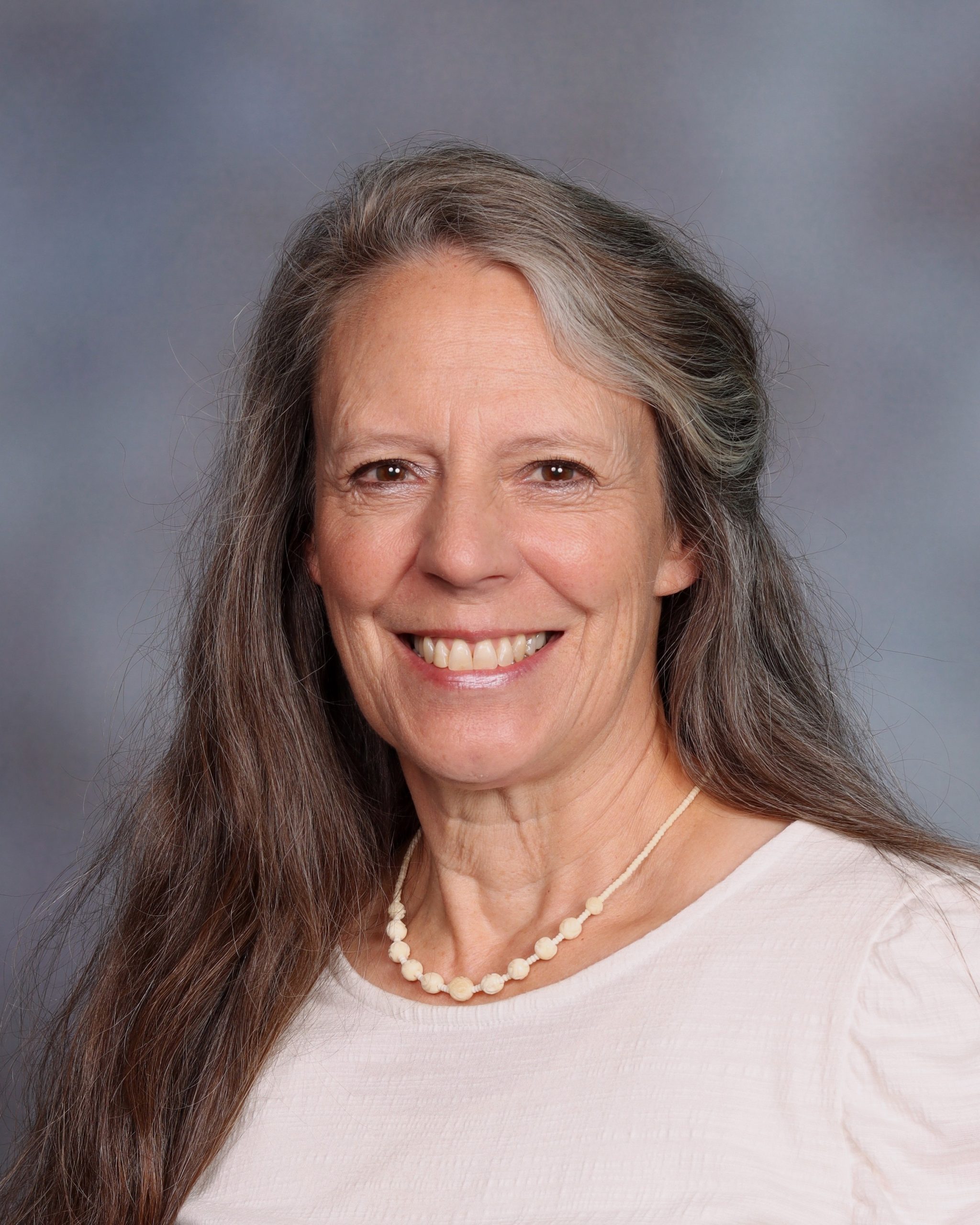 Shauna Challis : ESL Aide