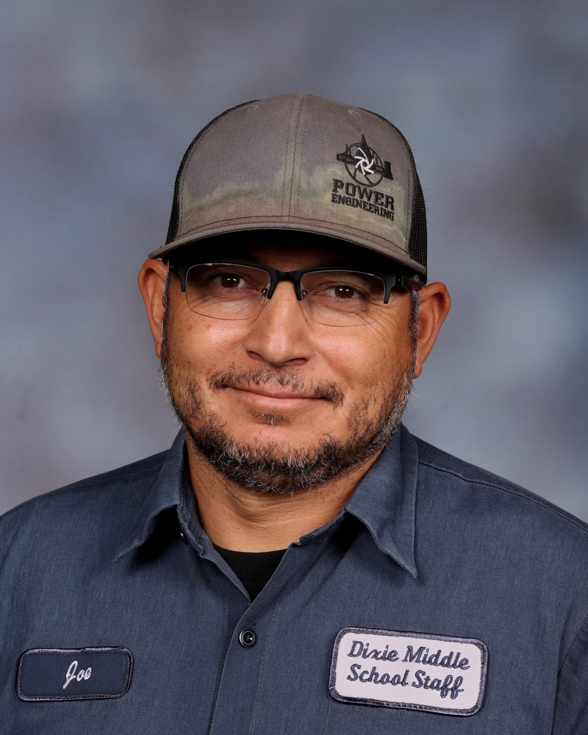 Joe Dominguez : Head Custodian