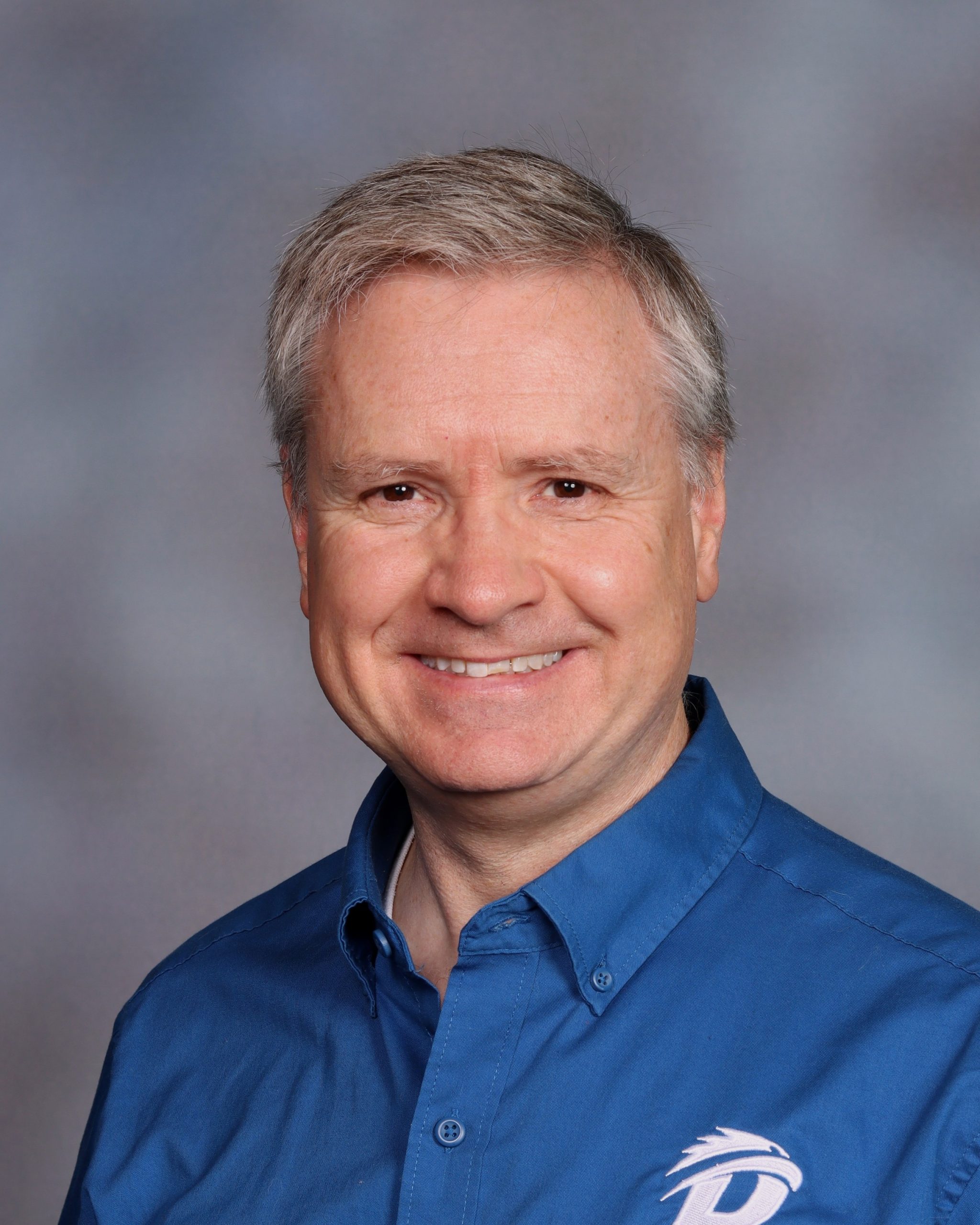 Rodney Tracy : BUSINESS AND COMPUTER SCIENCE TEACHER