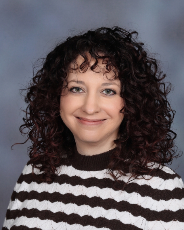 Sari Jones : Finance Secretary