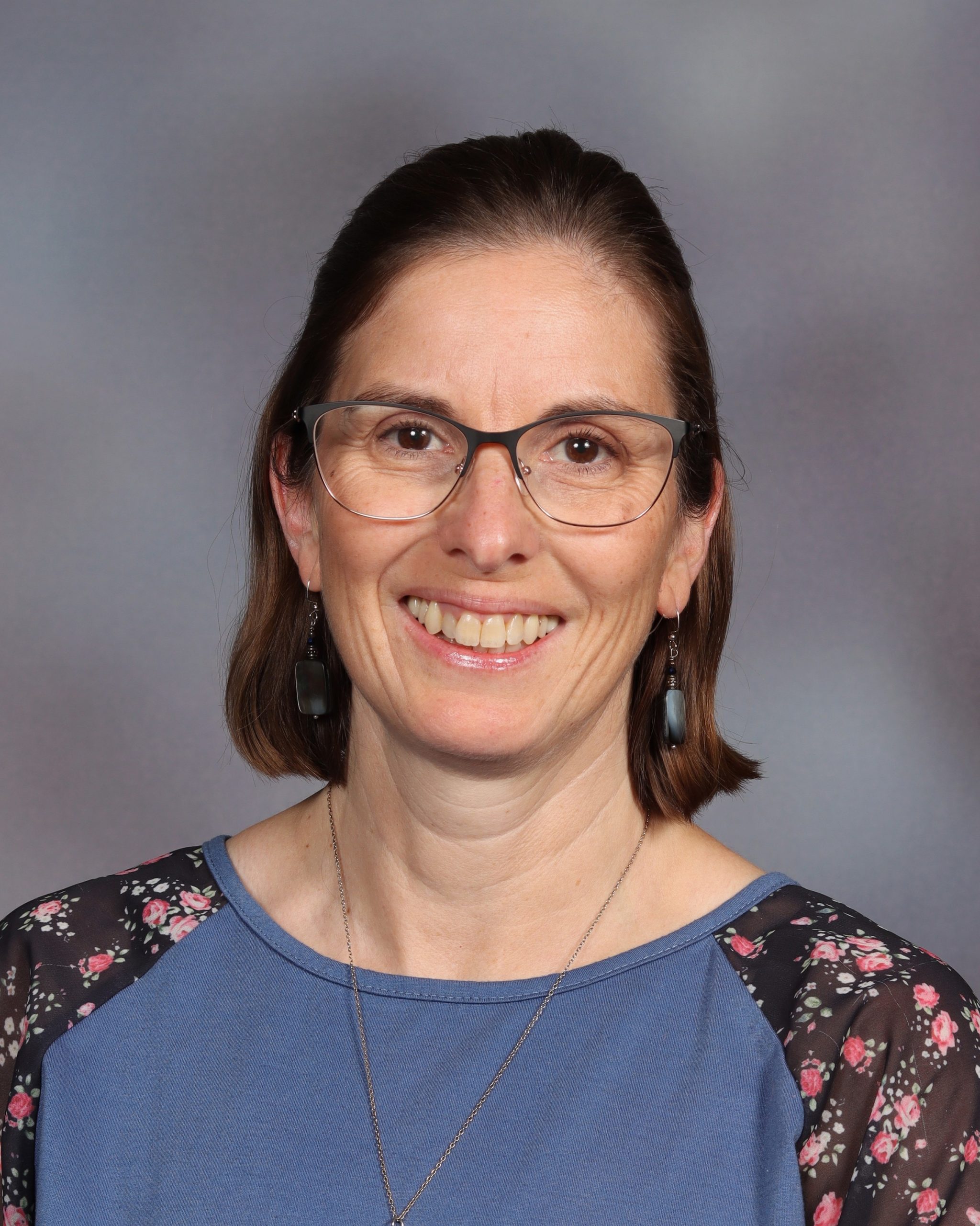 Nicola Gonzalez : Kindergarten Teacher