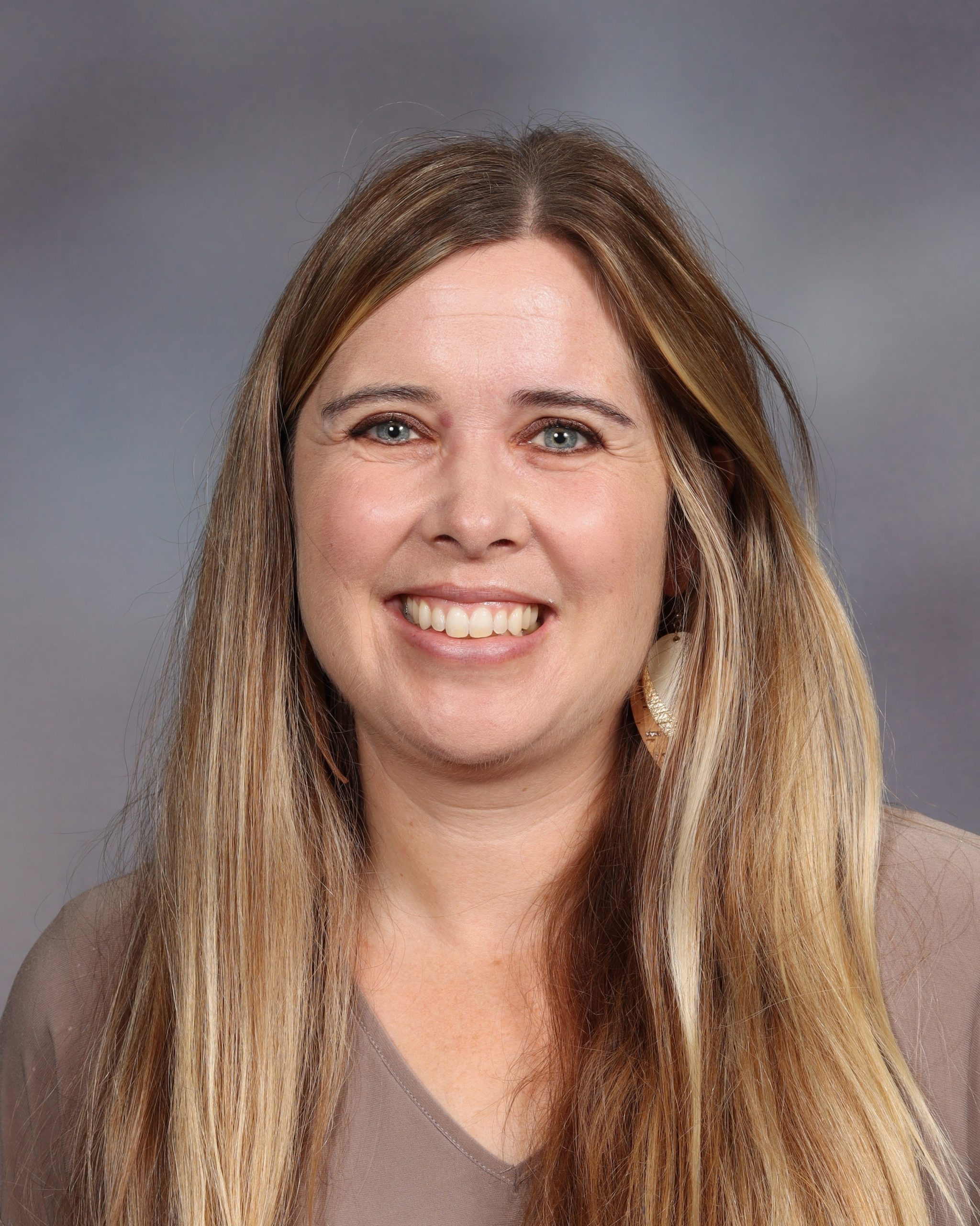 JOANNA SNOW : Traditional Third Grade Teacher