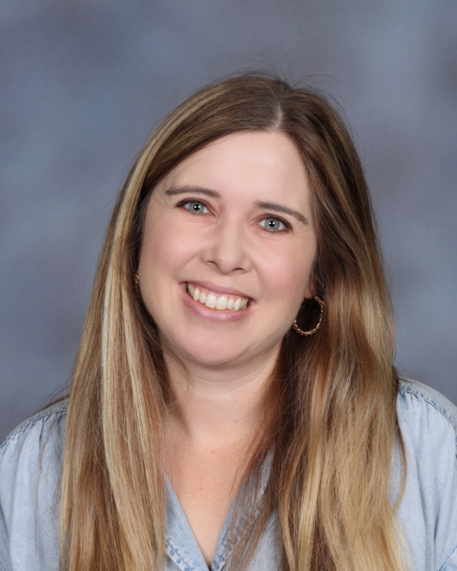 JOANNA SNOW : Traditional Fourth Grade Teacher