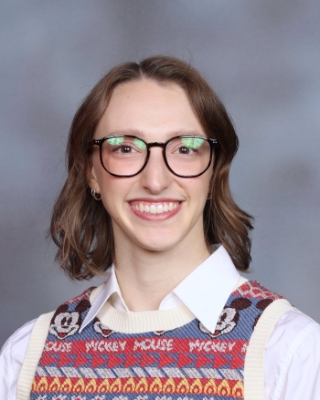 Skye Thomas : Choir Teacher