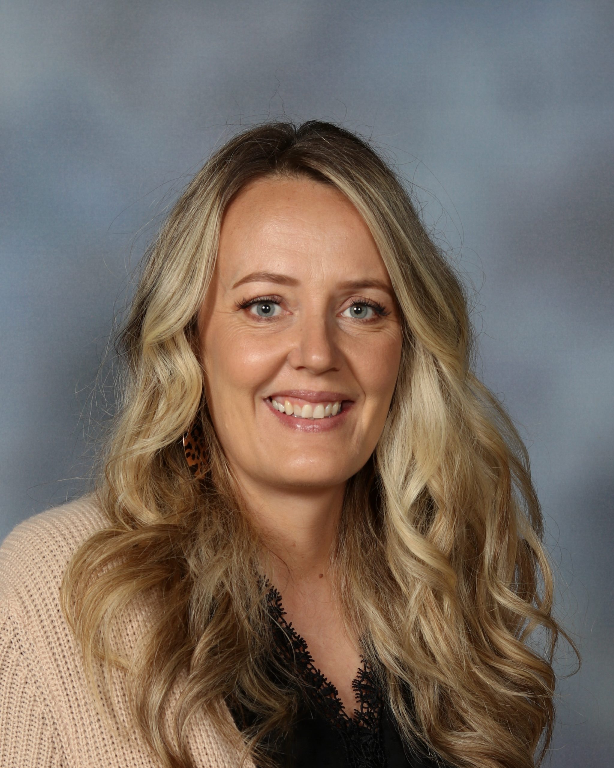 Rachelle Cooper : Paraprofessional