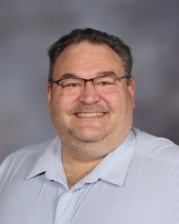Brandon Howe : Special Education Teacher