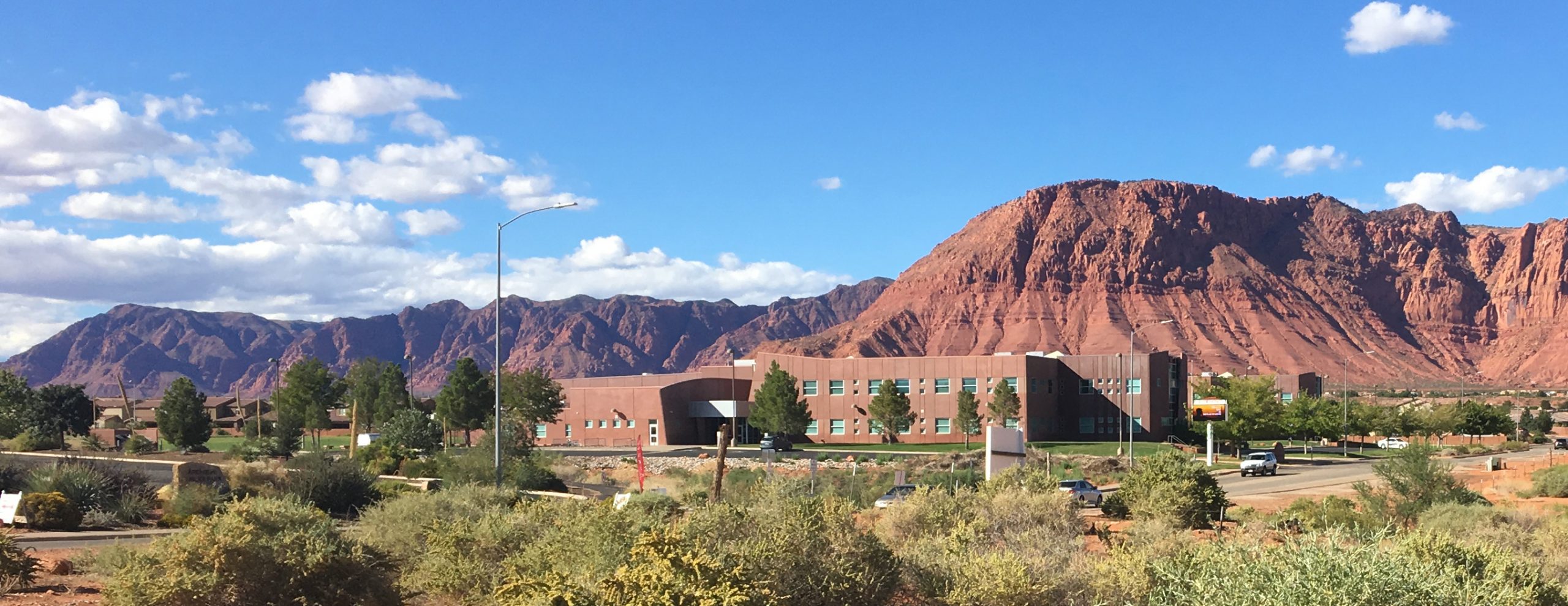 Lava Ridge Intermediate School scenic view. School with mountain. 