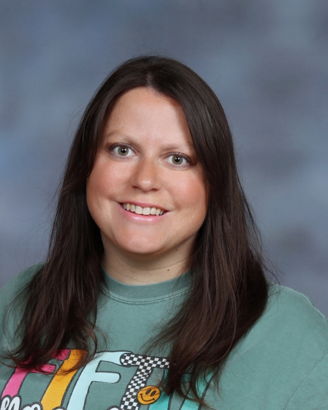 Cessily Lloyd : Fifth Grade Teacher DLI