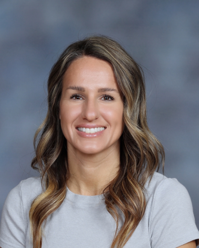 Kim Neva : Fourth Grade Teacher