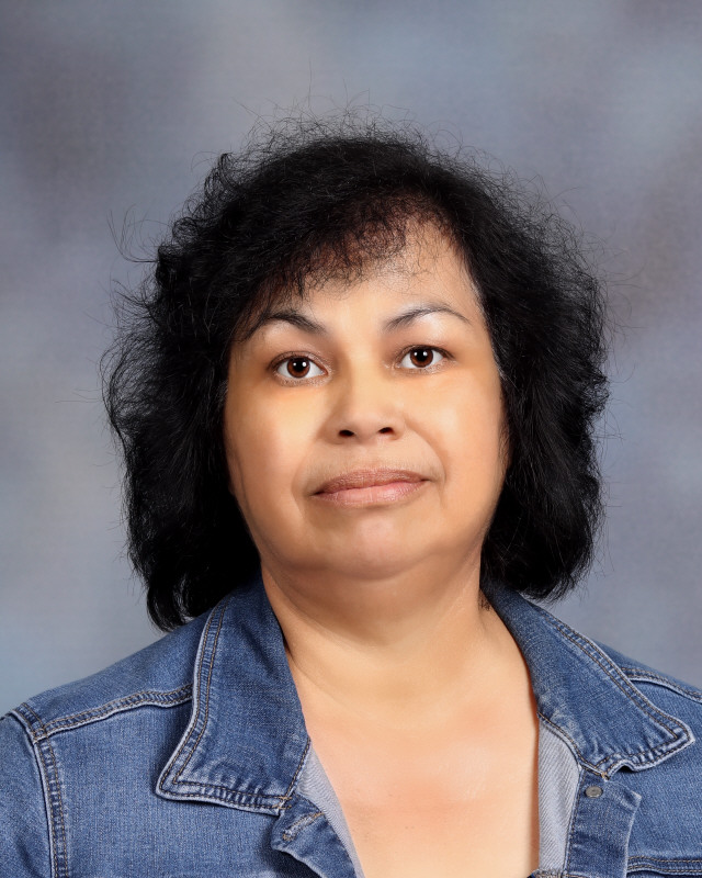 Ines Flores : Secretary