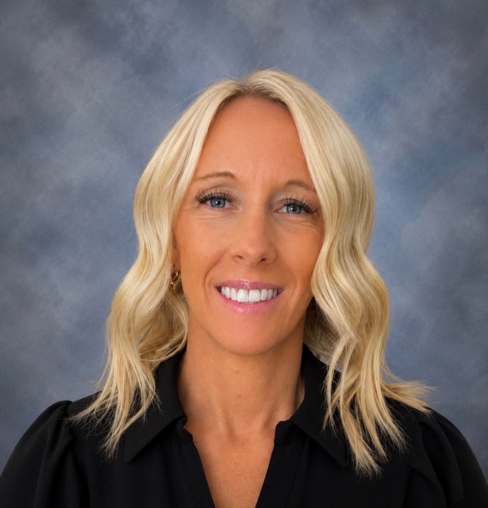 Angela Clow : First