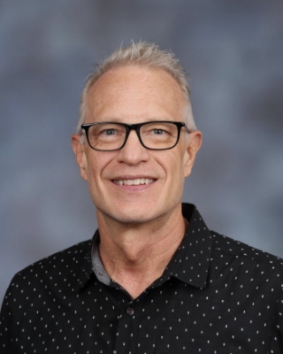 Jens Lovell : Paraeducator