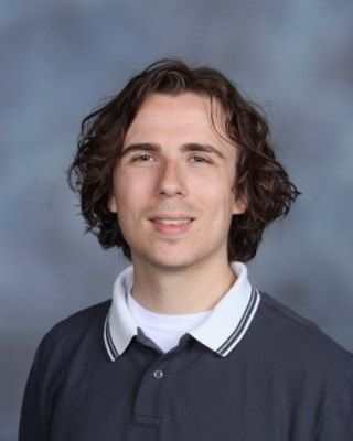 Damian BradBury : College Access Advisor