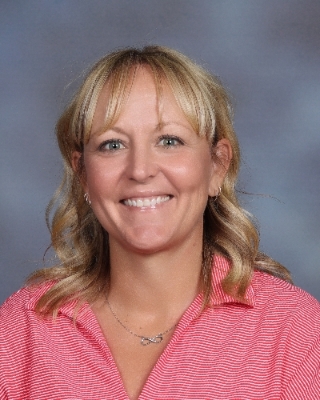 Mandie Luce : Principal