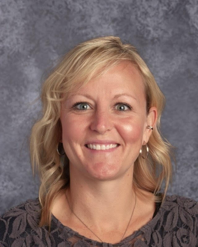 Mandie Luce : Principal