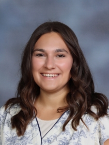 Hayley Rowe : Fourth Grade Teacher