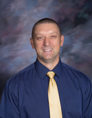 Brad Bench : Principal