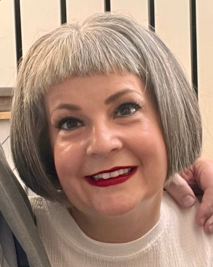Becky Smith : Art Teacher Para