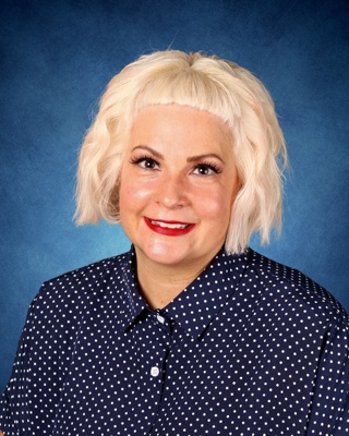Becky Smith : Art Teacher Para