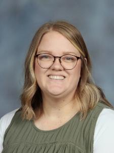 Emilee Bundy : Reading Paraprofessional