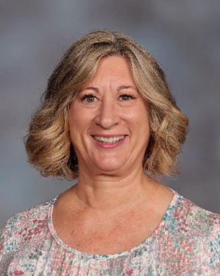 Brenda Crowley : First Grade Paraprofessional