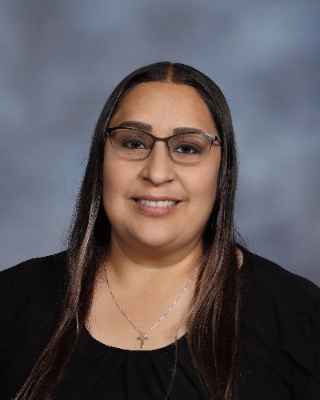 Alma Serrano : First Grade English and Spanish Dual Teacher