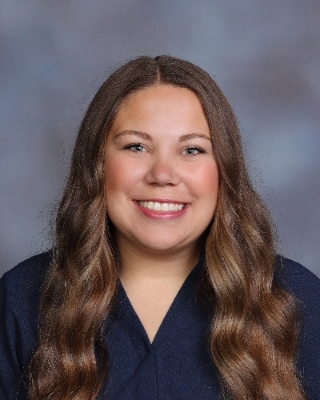 Paisley Warren : Second Grade English Dual Teacher