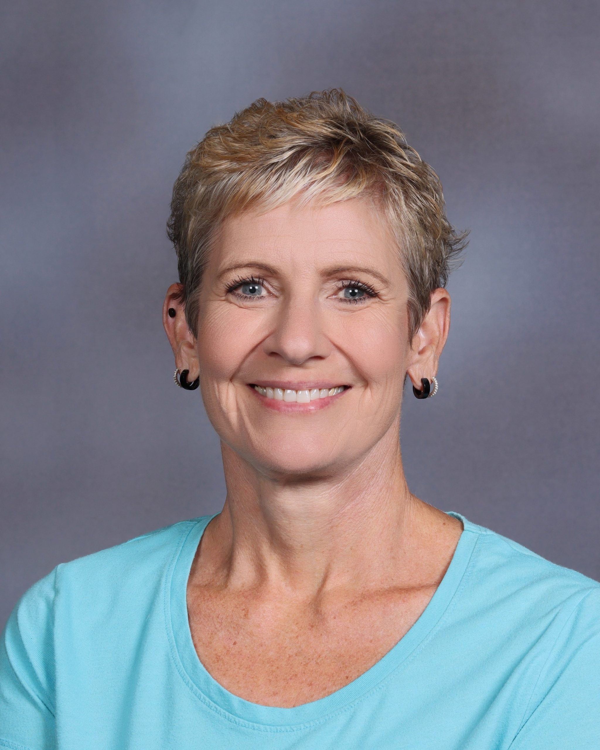 Tonya Hanson : Custodial Staff