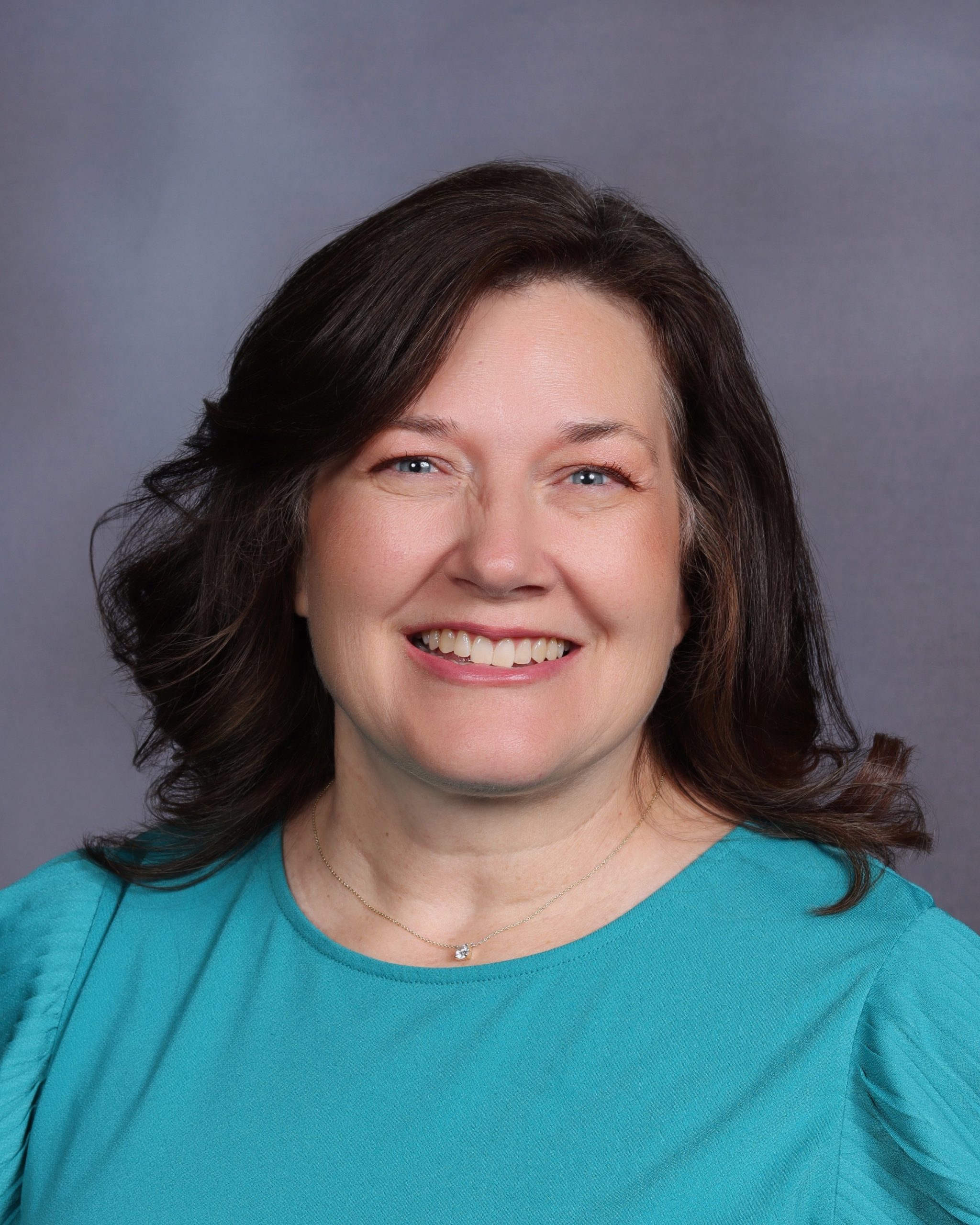 Jennifer Wallace : Library Media Coordinator