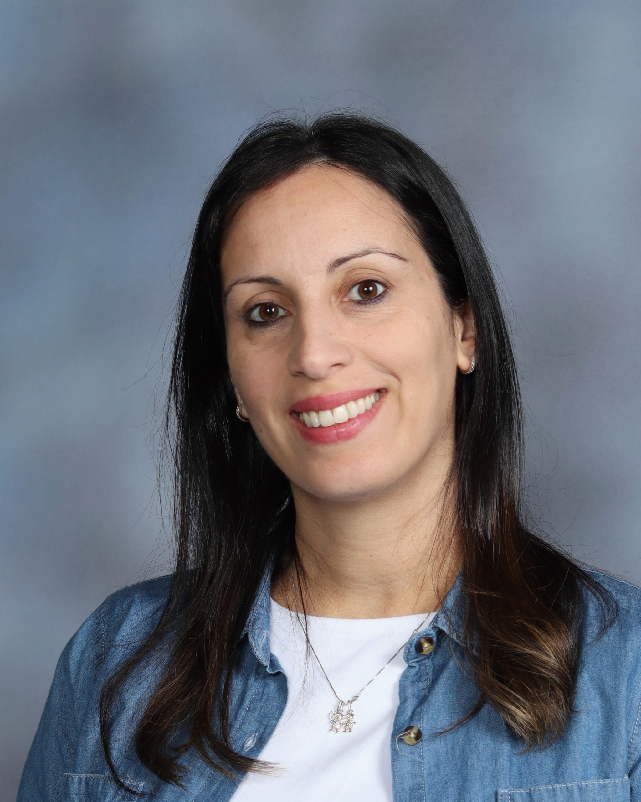 Priscila Carvalho Da Cruz : Portuguese Dual Immersion